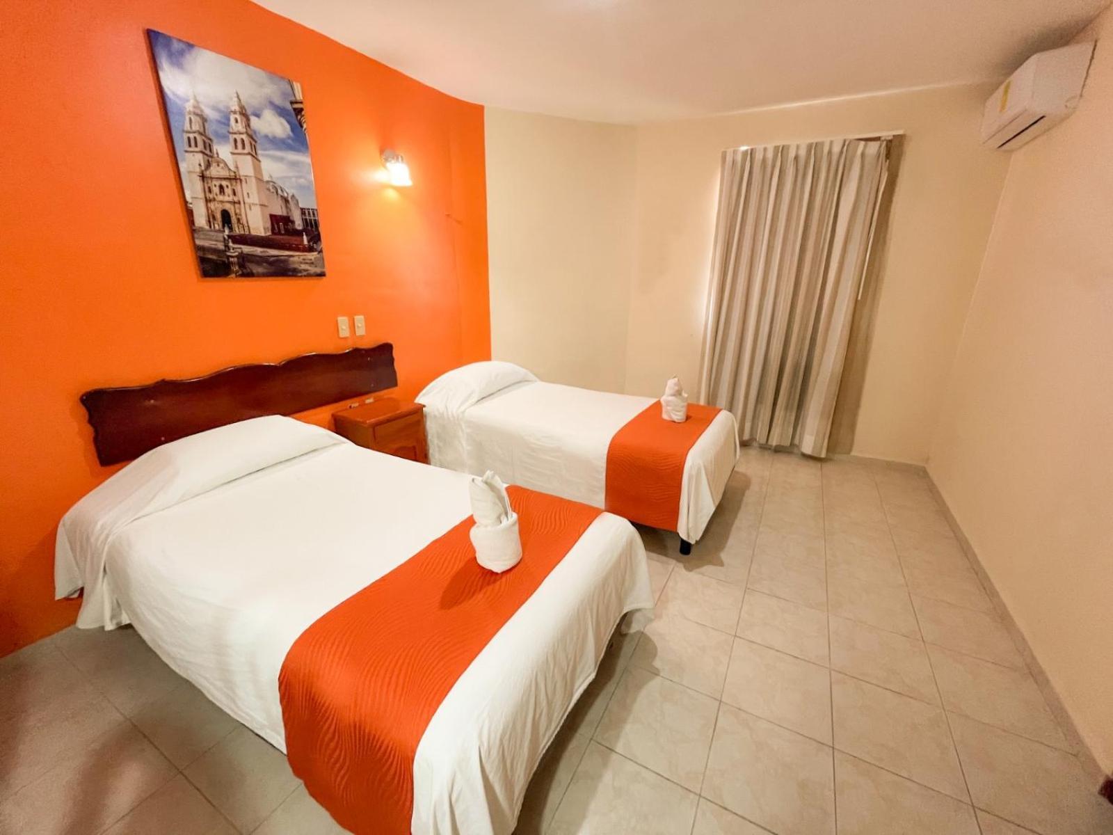 Hotel Uxulkah Campeche Exterior photo