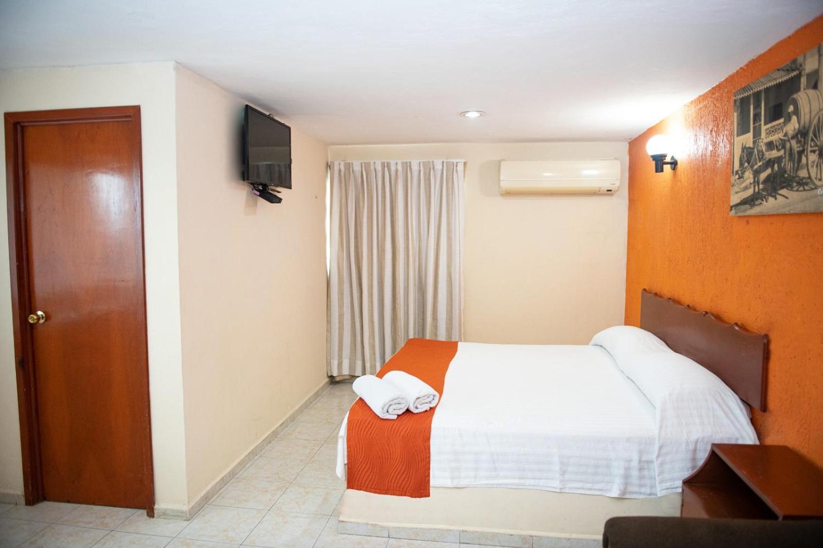 Hotel Uxulkah Campeche Exterior photo