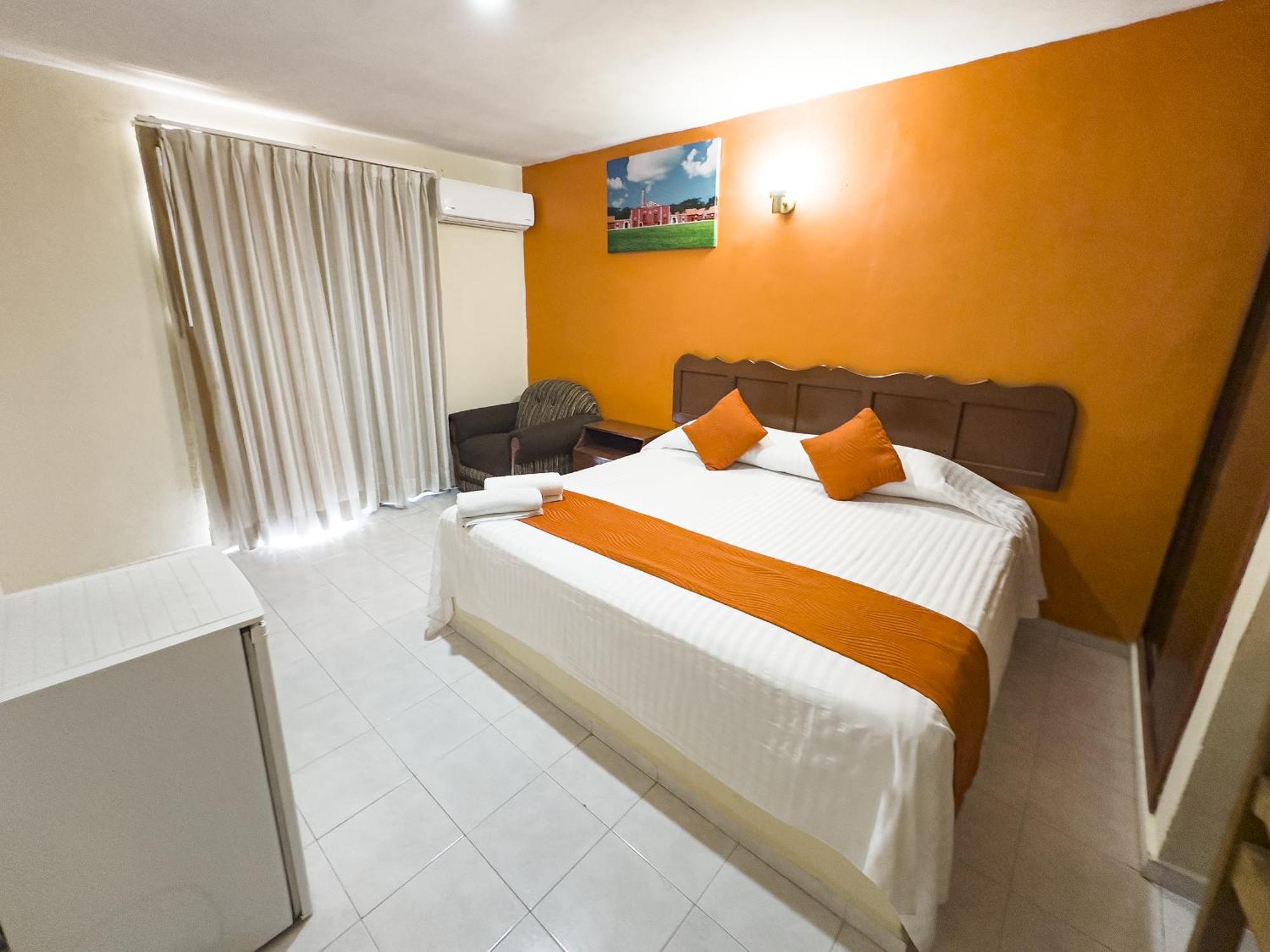 Hotel Uxulkah Campeche Exterior photo