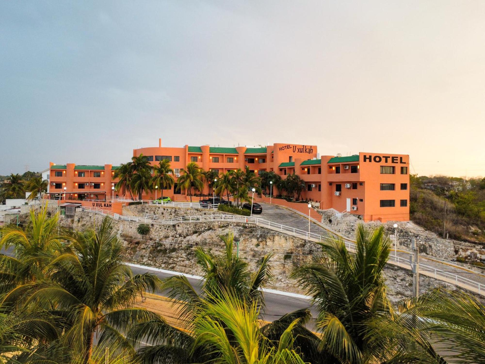 Hotel Uxulkah Campeche Exterior photo